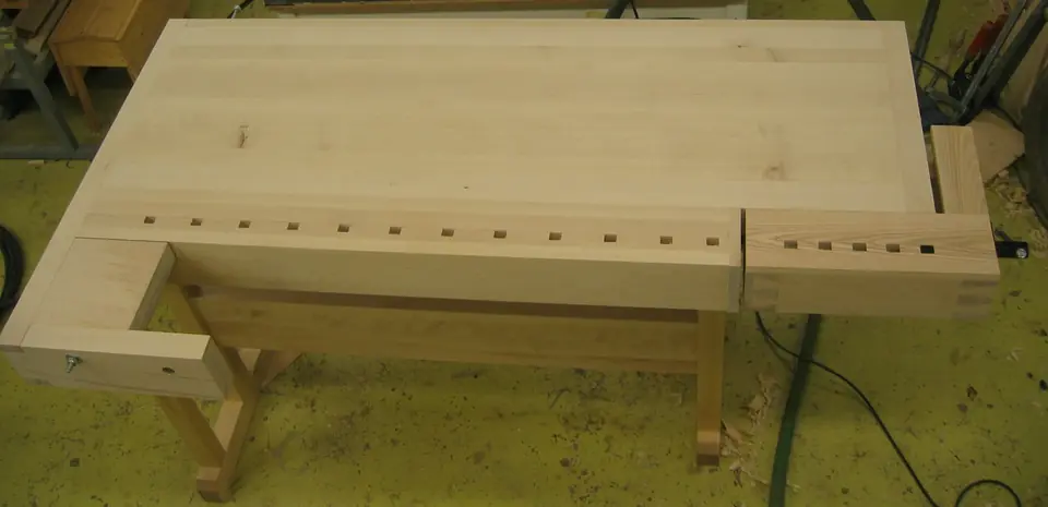 木工作業用の大型作業台